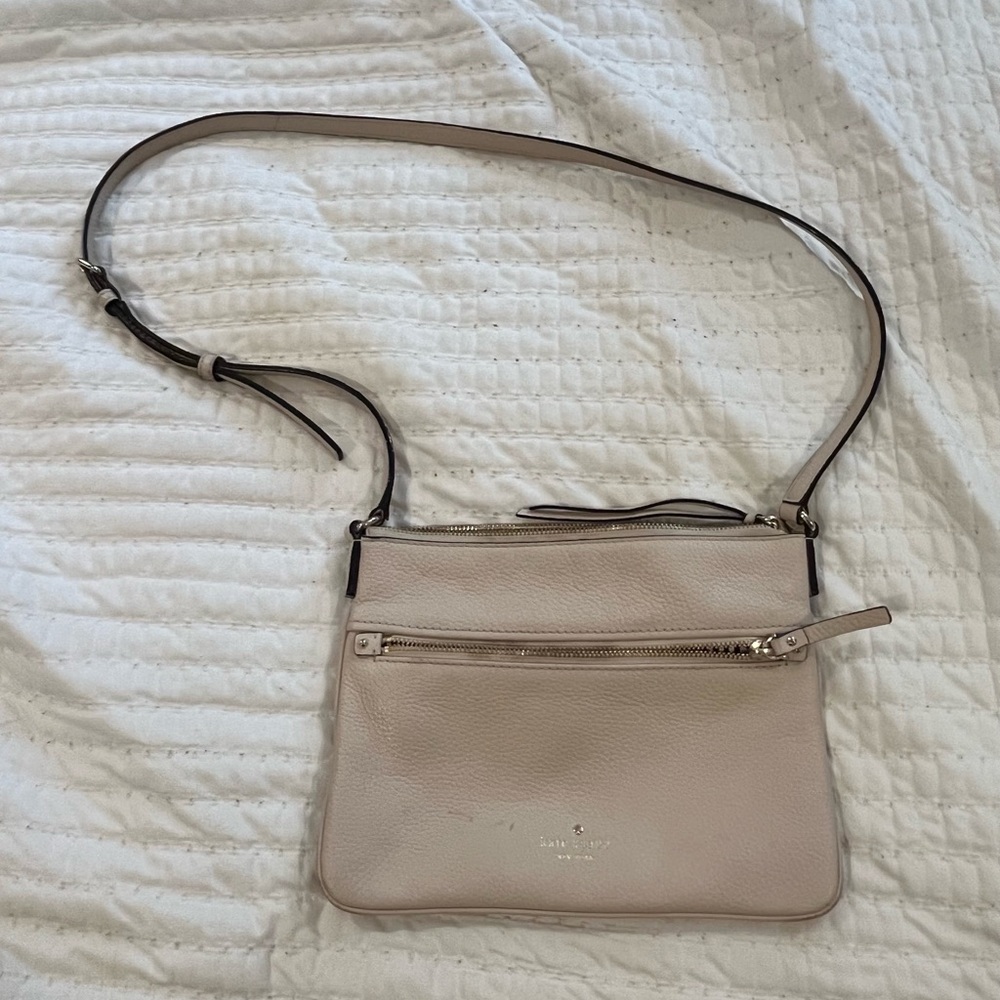GUC Kate Spade adjustable crossbody purse - oat color pebbled leather